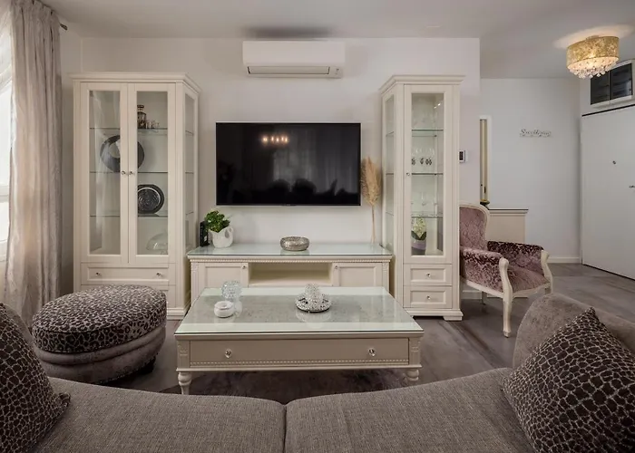 Luxury Azure Daire