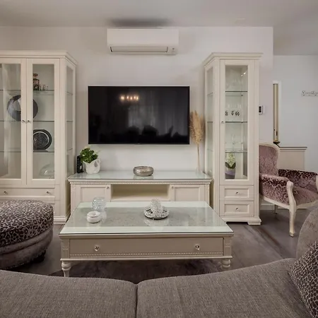 Luxury Azure Apartman